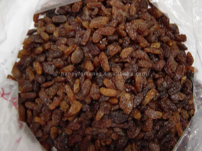 Red Raisins with slightly oil