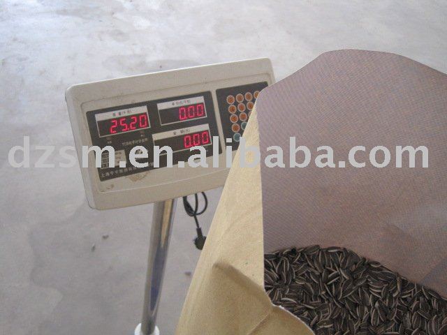 black SUNFLOWER SEEDS