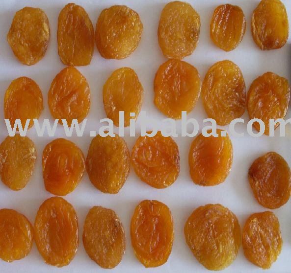  dried   golden  raisins and  apricot s
