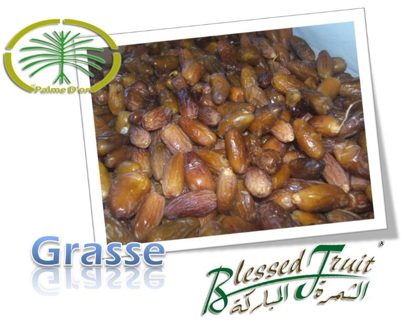 Blessed fruit. Dates conditioned Algerian Deglet Nour first quality unpitted.