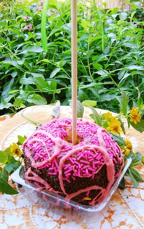 sweet desserts - Manhattan Caramel Apple