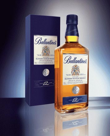 Ballantines 12 y.o. gold  seal  GB - flat bottle Whisky