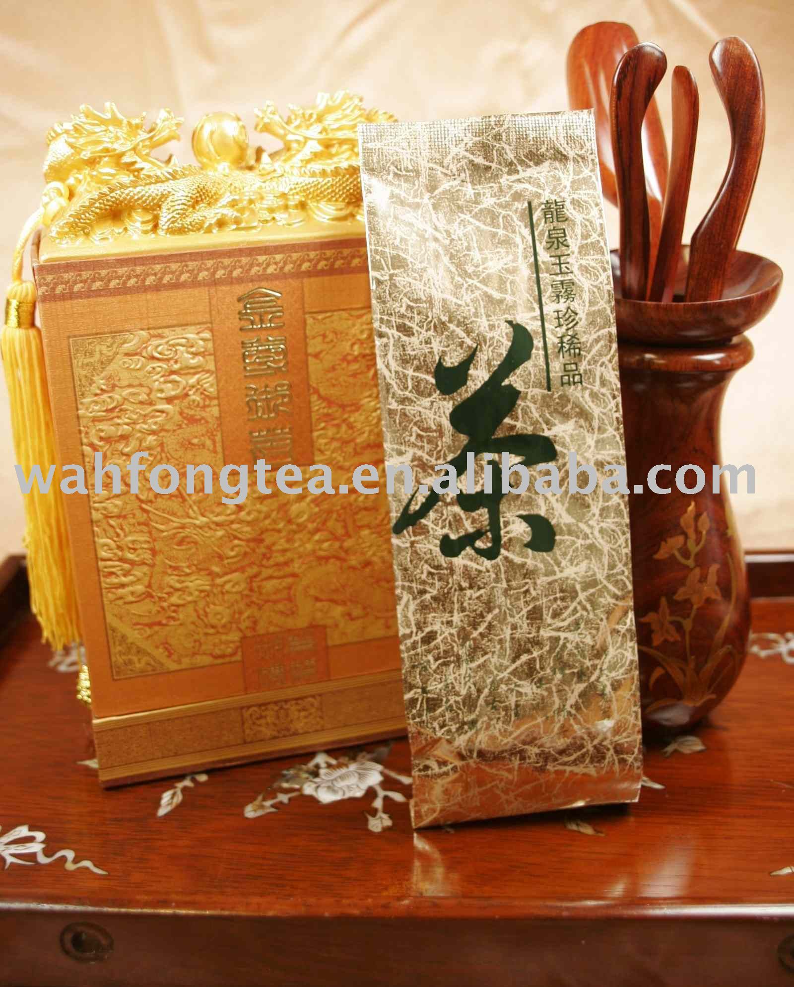 Loose Leaf Chinese Green Tea in Dragon Gift Box
