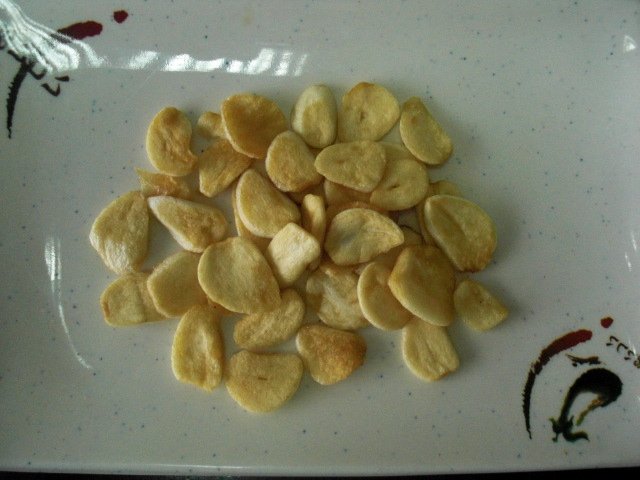 vacuum fried garlic chips