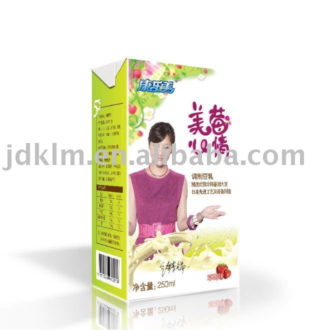 Cheerful strawberry soymilk