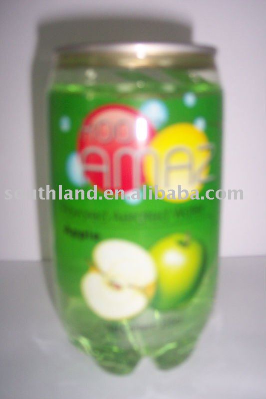 carbonated drink with apple flavor beverage