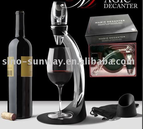  wine   pourer 