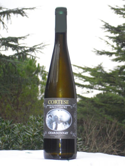 italian white wine chardonney "Cortese" from Puglia