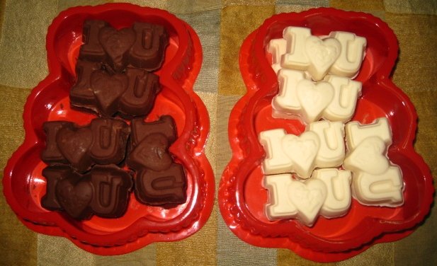 ILOVEU's in Bear Chocolate