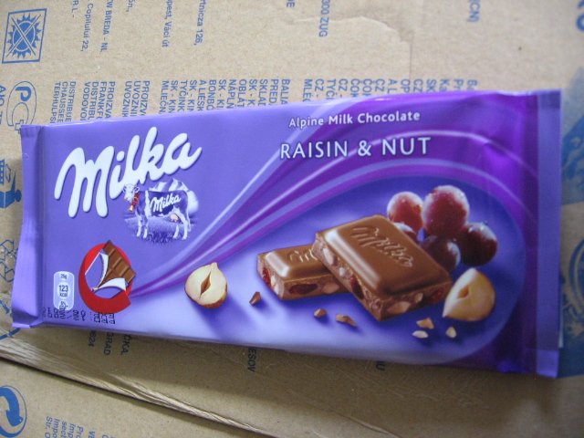 Milka Raisin&Nuts Alpine chocolate product of Kraft Foods