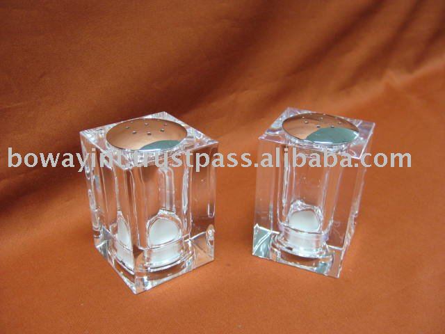 acrylic salt and pepper shakers