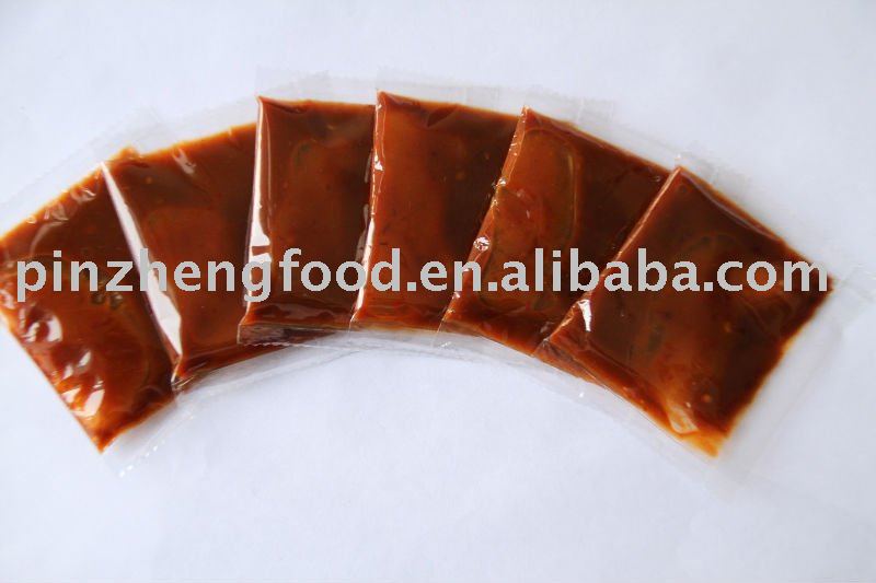 Condiments: tomato beef sauce sachets for instant noodles