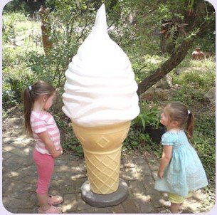 1,6m high Fibreglass  Display  Cone   Ice-cream