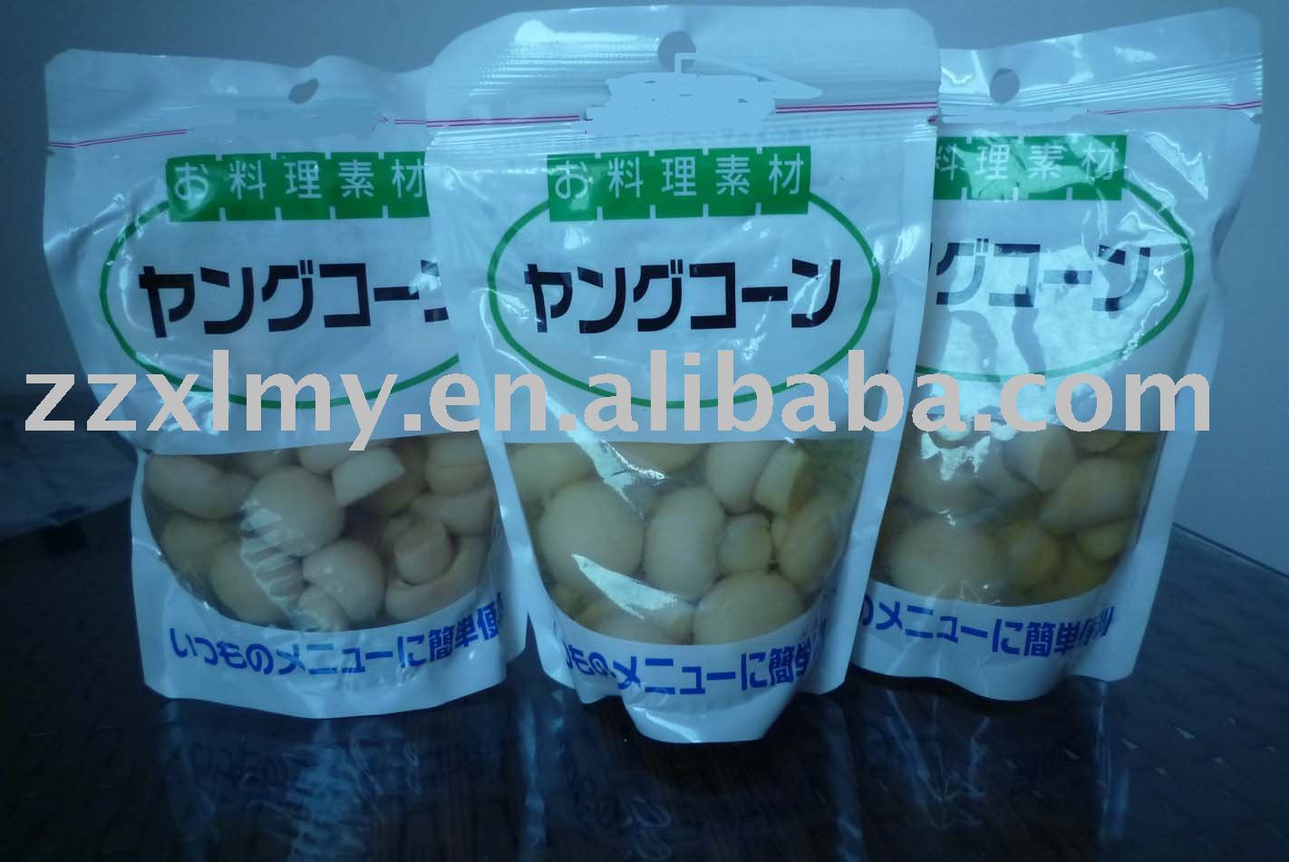 Whole   Mushroom  in  Plastic  bag
