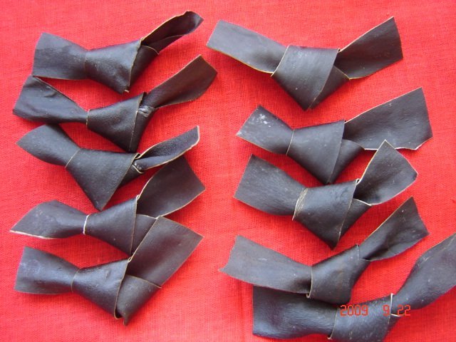 salted kelp roll/knot/strip