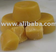 We offer high quality  bottle  jar   packed  honey 