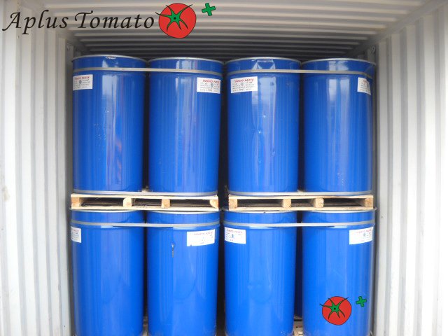 Aseptic Big drum tomato puree/paste, 220L Iron drum, 2010 crop, 28/30% HB/CB, HACCP certified