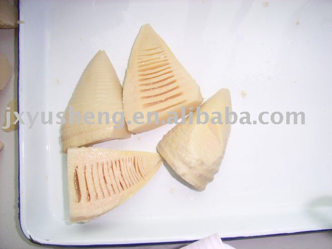 Canned Winter bamboo shoot