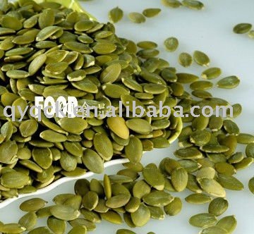 Raw pumpkin seed kernels/pepitas