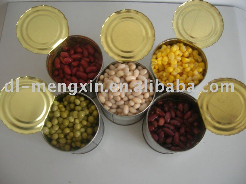 canned sweet corn in vacuum pack