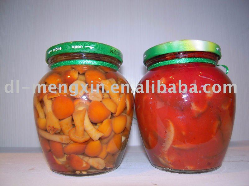 Canned nameko in tomato sauce