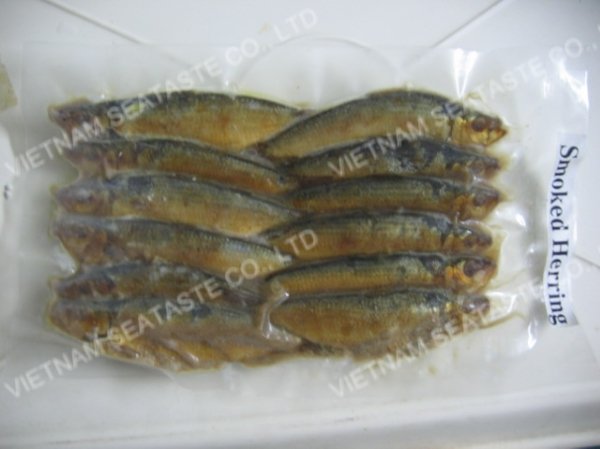 DRIED & SMOKED HERRING ( Sardinella gibbosa )