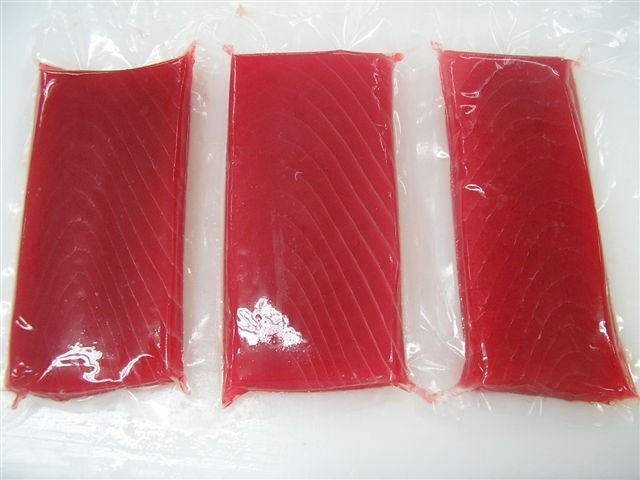 TUNA SAKU