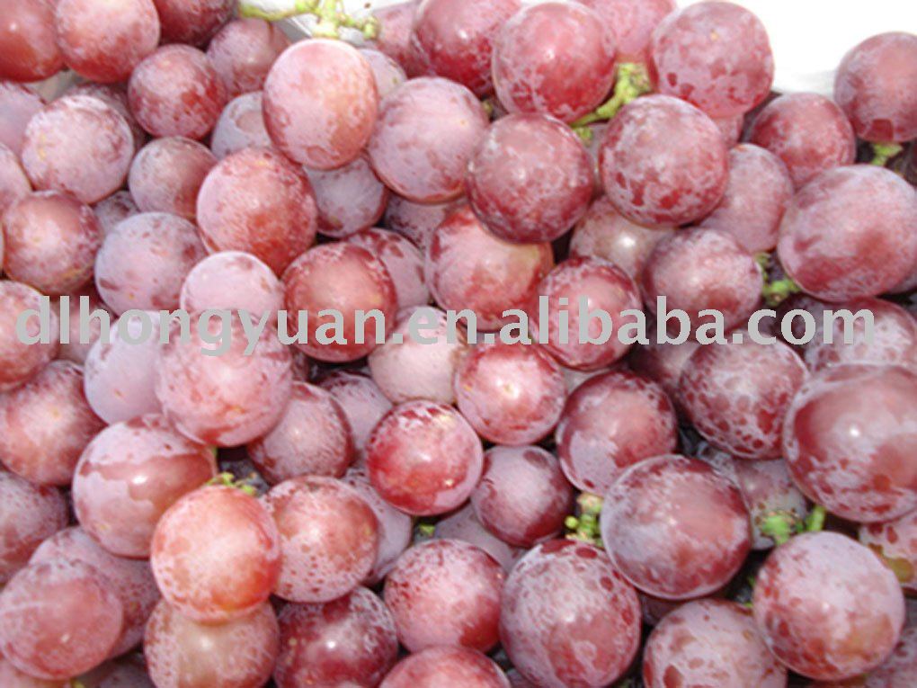 seeded grapes