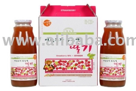 Aramfarm Eco-friendly Strawberry Juice 1L bottle