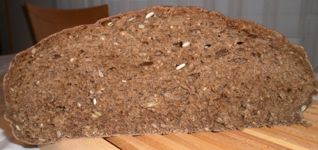  Dark  bread  flour 