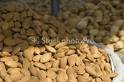 Raw  almonds ,NUTMEG,cachew nut for sale