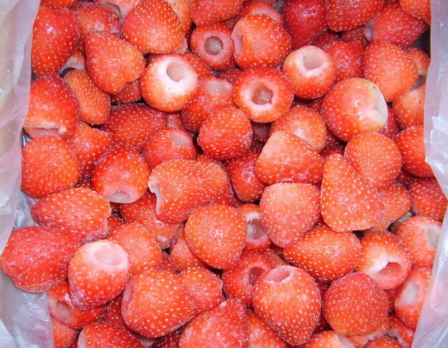 Frozen strawberry (IQF fruits)