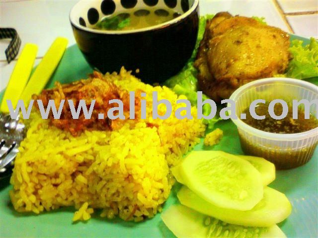 Yellow rice cooked with chicken