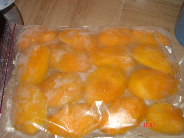 I. Q. F FROZEN MANGO SLICES