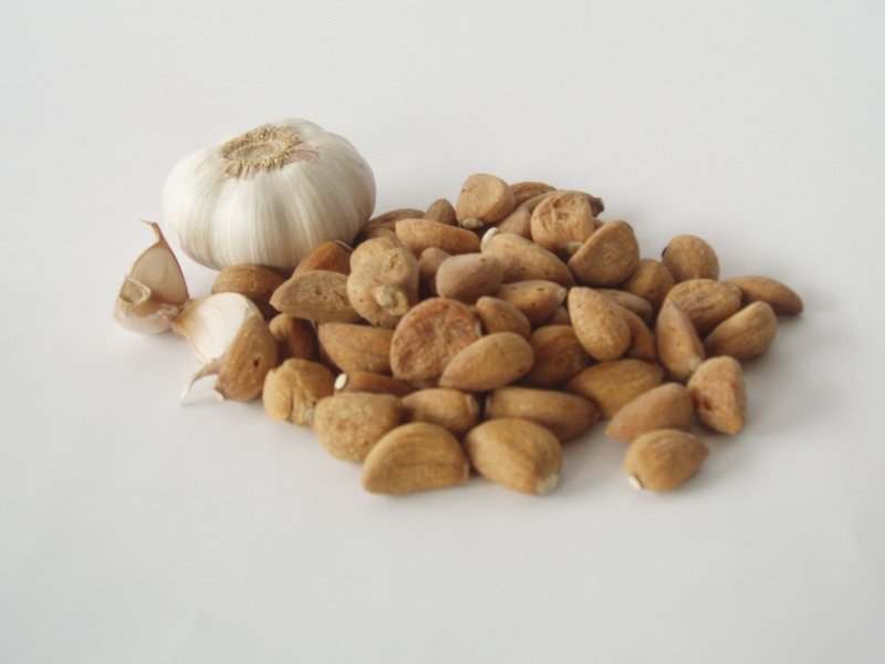 Dried Garlic Clove