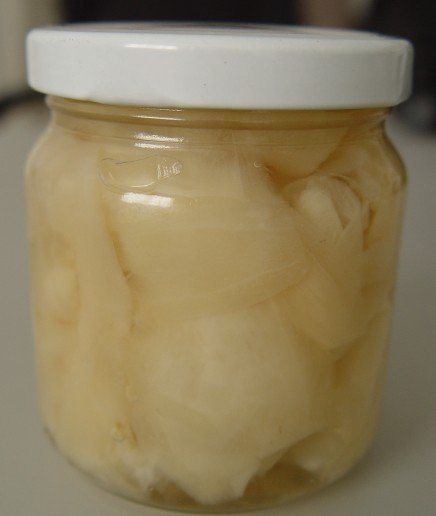 PICKLED  CANNED   RADISH 