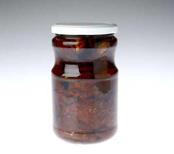 Halves  Dried   Tomatoes  in  Oil   (canned vegetables)