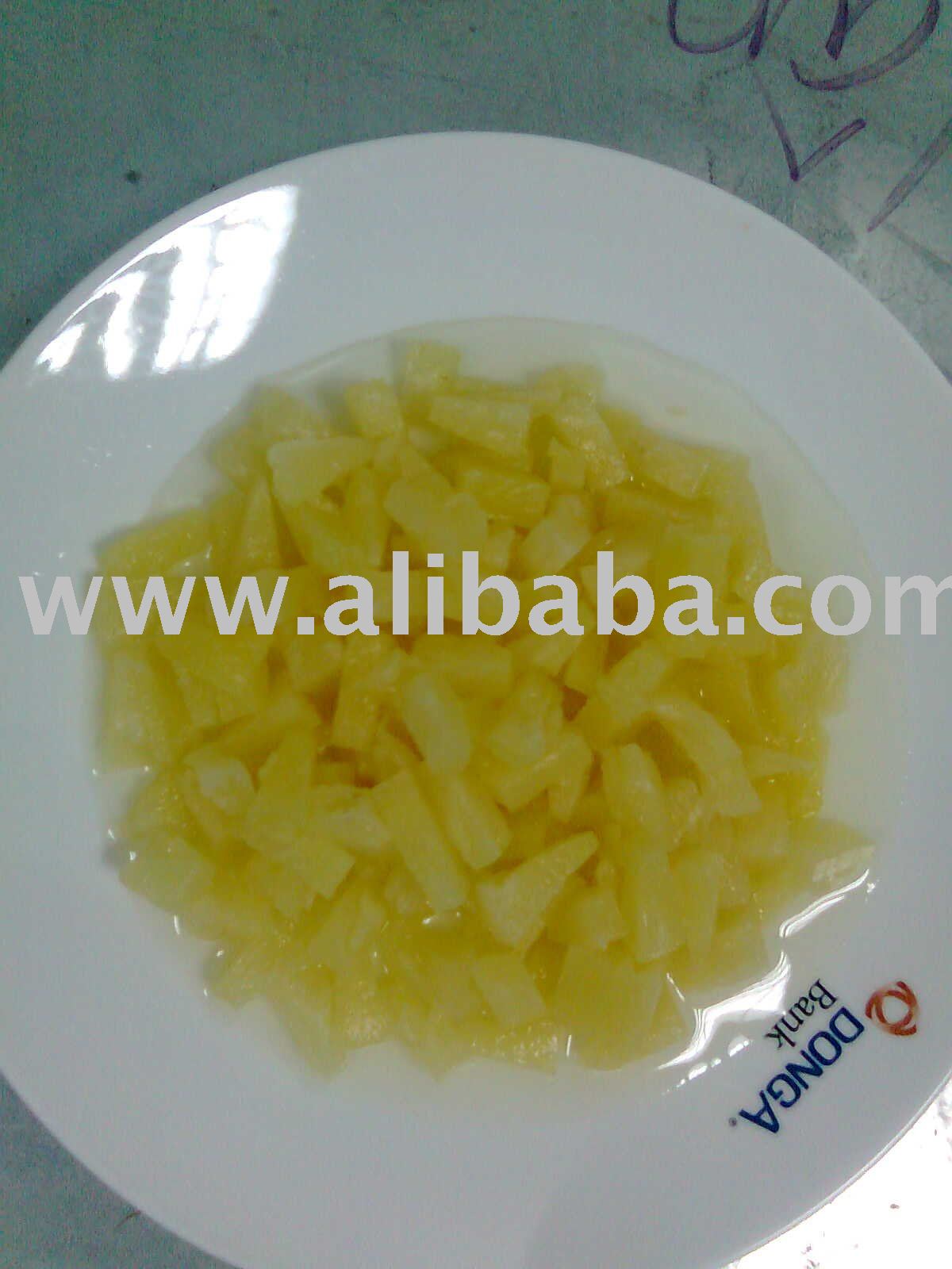 Canned pineapple pieces 20oz (580ml)