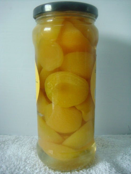Canned  Apricot s in  halves  in light syrup 425ml/410g dw.230g