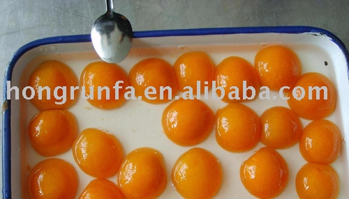 Canned apricot halves in light syrup