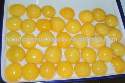 Canned yellow  peach   halves  in  light   syrup 