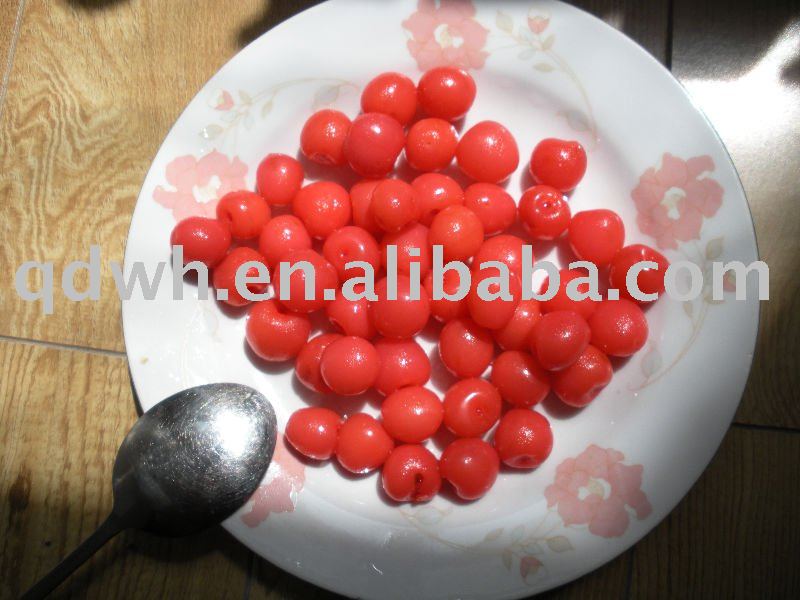 Canned red cherry in syrup