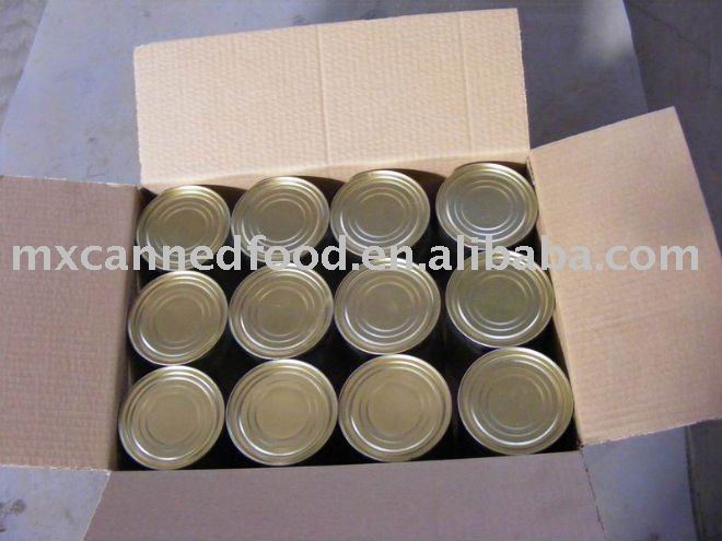 delicious canned yellow peaches (stock)