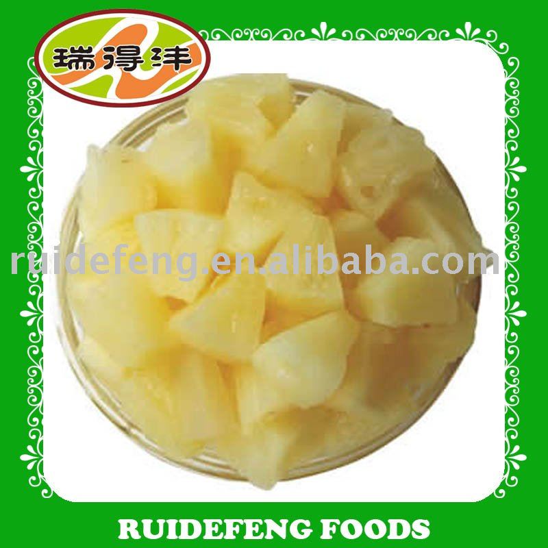 fresh fruit pineapple in syrup