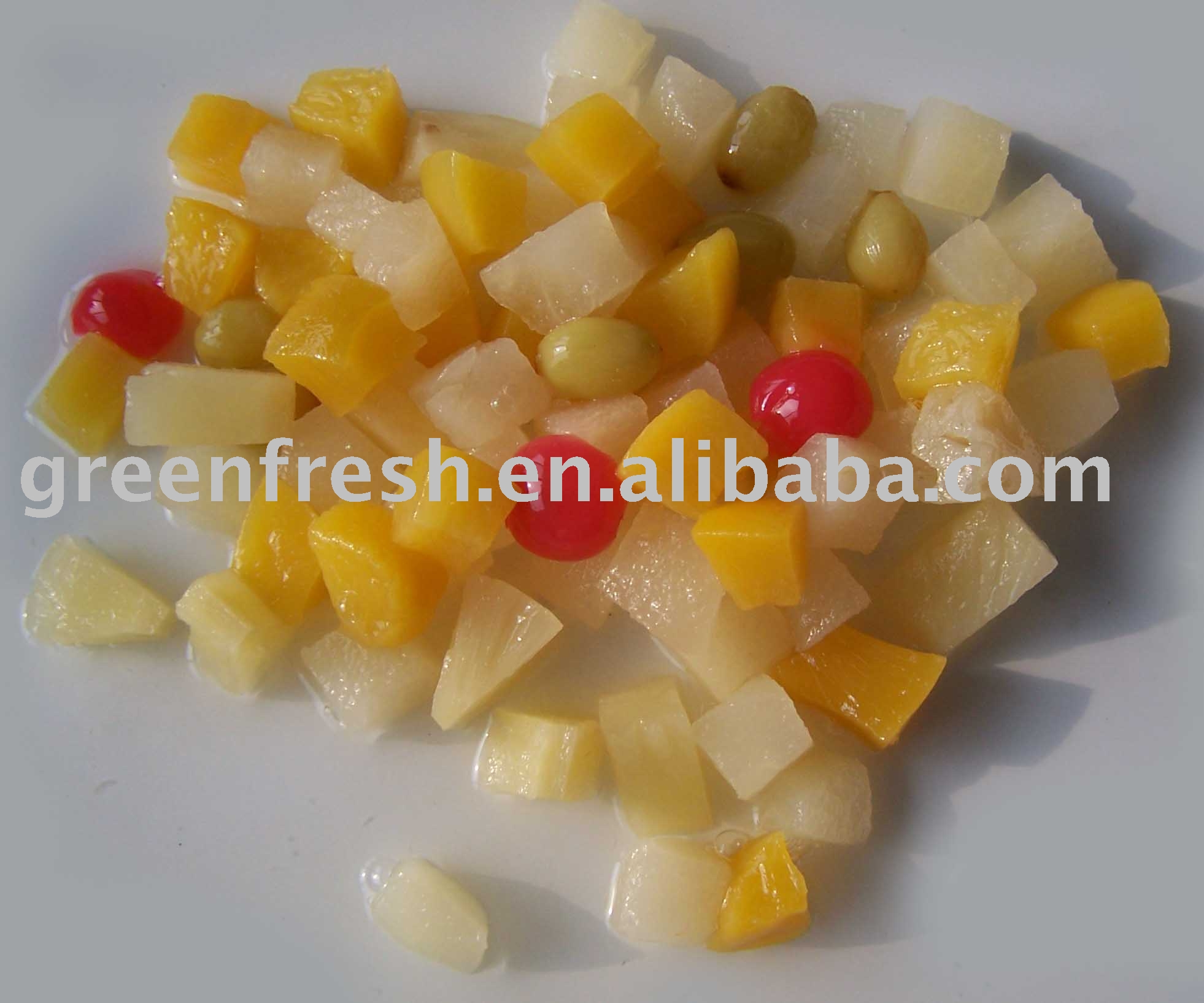 Canned Fruit Cocktail in light syrup