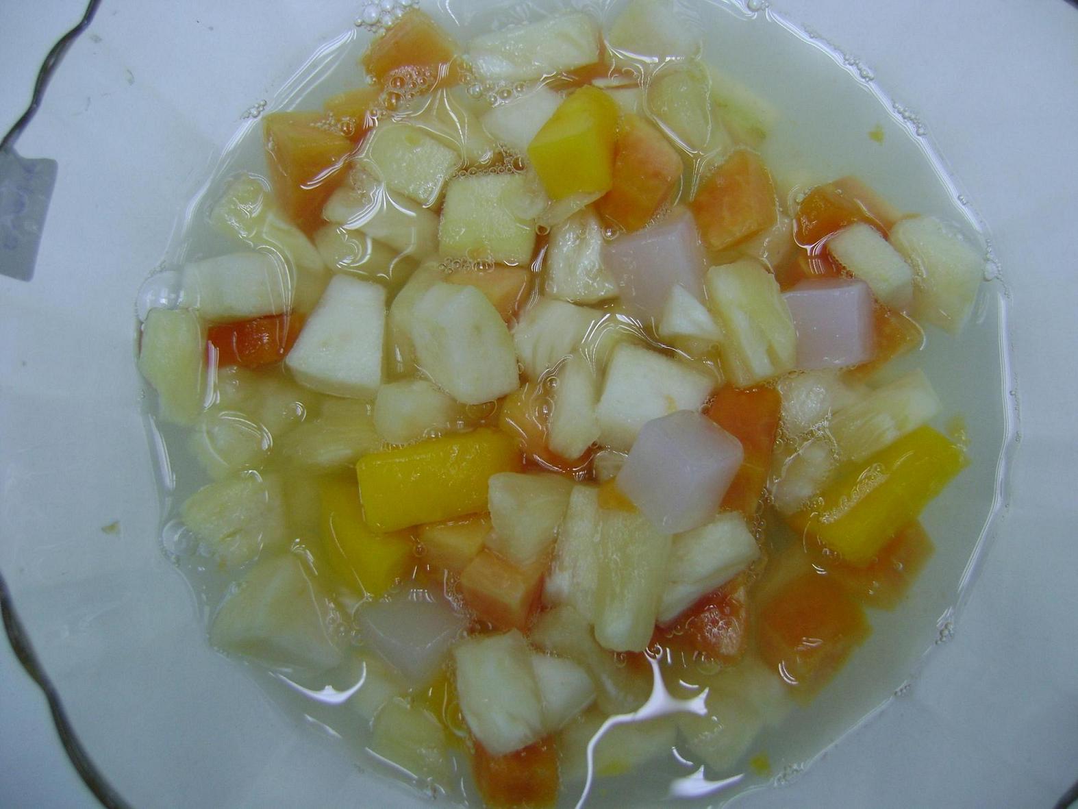 Canned Tropical Fruit Cocktail