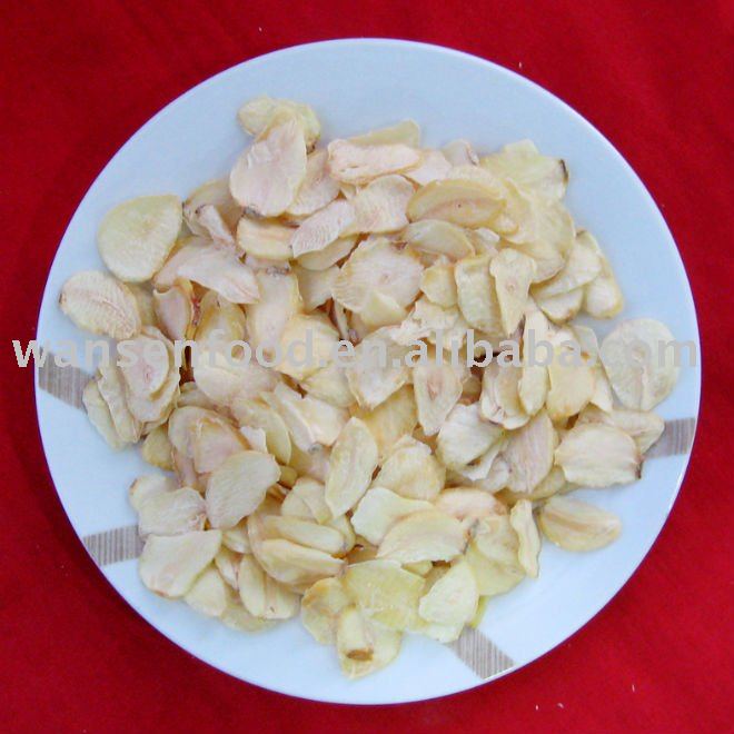 pure white dehydrated garlic flakes