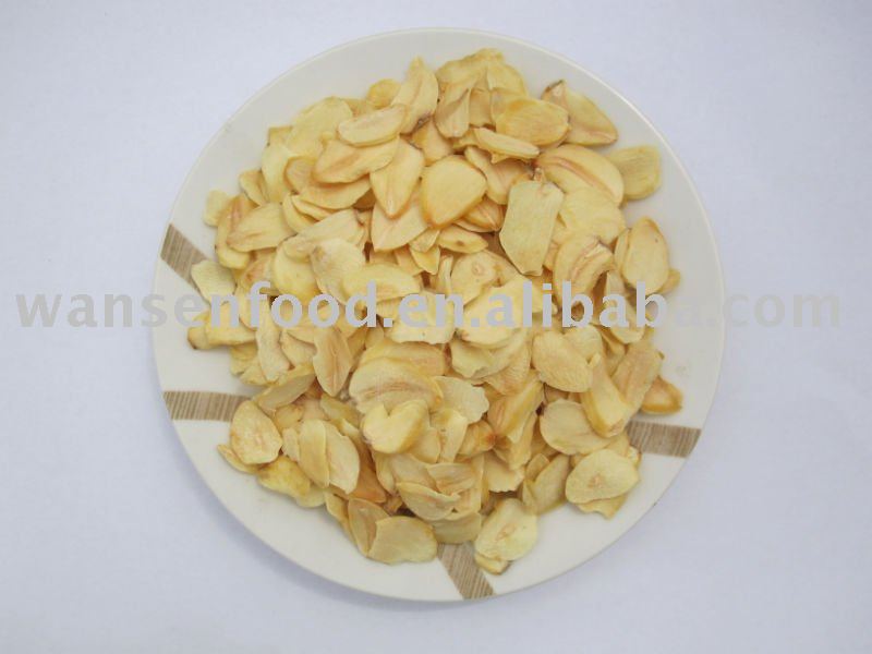 air dehydrated garlic flakes
