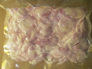 Sliced Purple Onion
