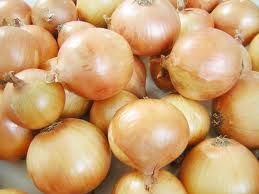  vacuum   packed   peeled   onion 